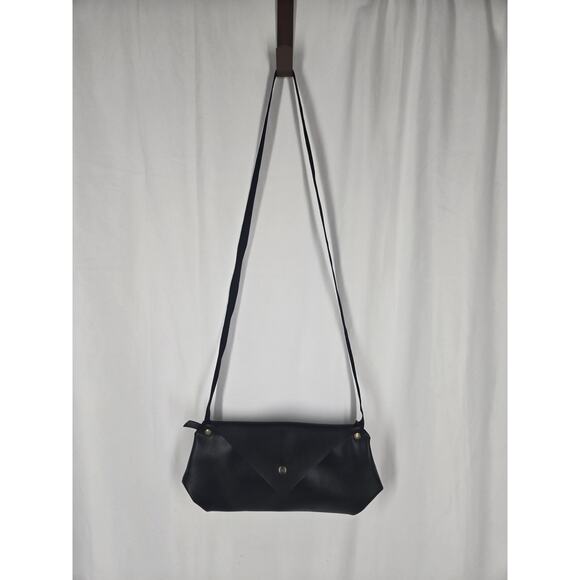 NADA BLACK LEATHER CROSSBODY SHOULDER MINIMALIST ENVELOPE FRONT FLAP PURSE - Picture 1 of 16